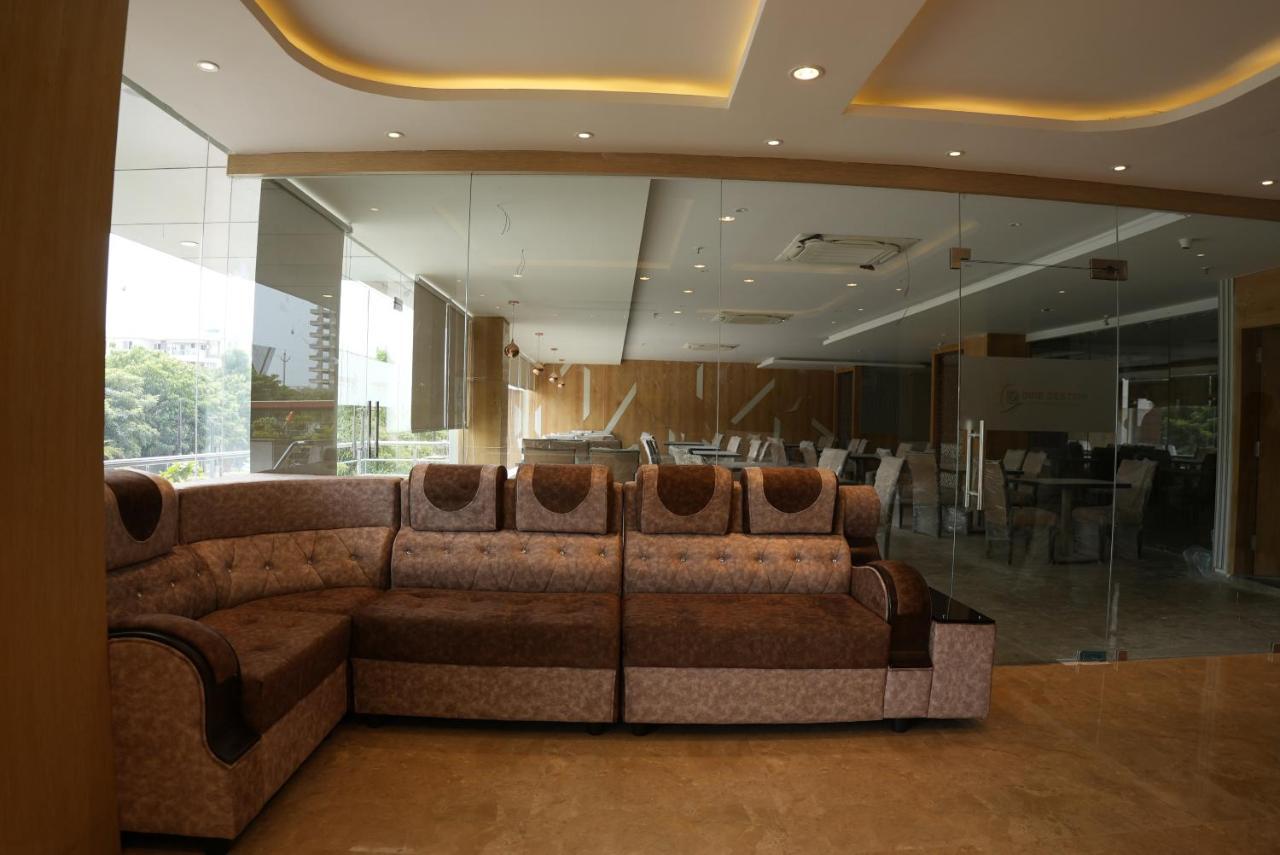 Hotel Ocean Vista Bay Visakhapatnam Zewnętrze zdjęcie
